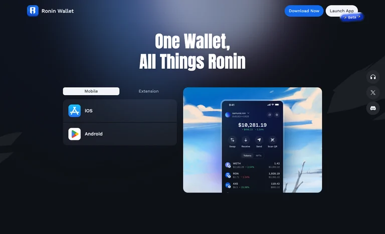Ronin Walletの公式ページ。iOSとAndroidのダウンロード導線、MobileとExtensionの切り替え、WETH・RON・AXSを持つウォレットアプリの画面イメージ