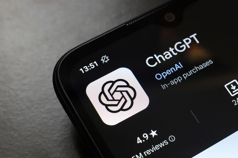 ChatGPT最新AI、未知の脆弱性2件発見｜仮想通貨の敵か味方か
