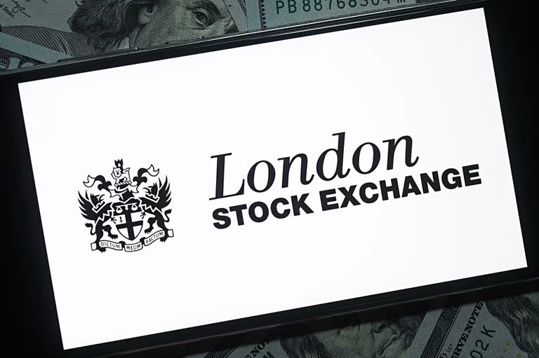 株式であっても株式ではない？「議決権」が焦点｜ロンドン証取