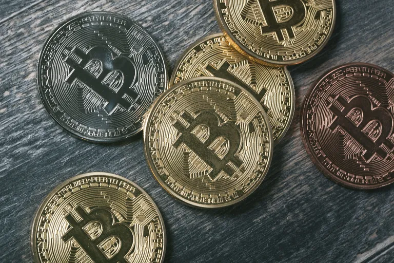 ゴールドマンサックス出身のノヴォグラッツ氏がBCHを批判し、BTCが真のビットコインと主張