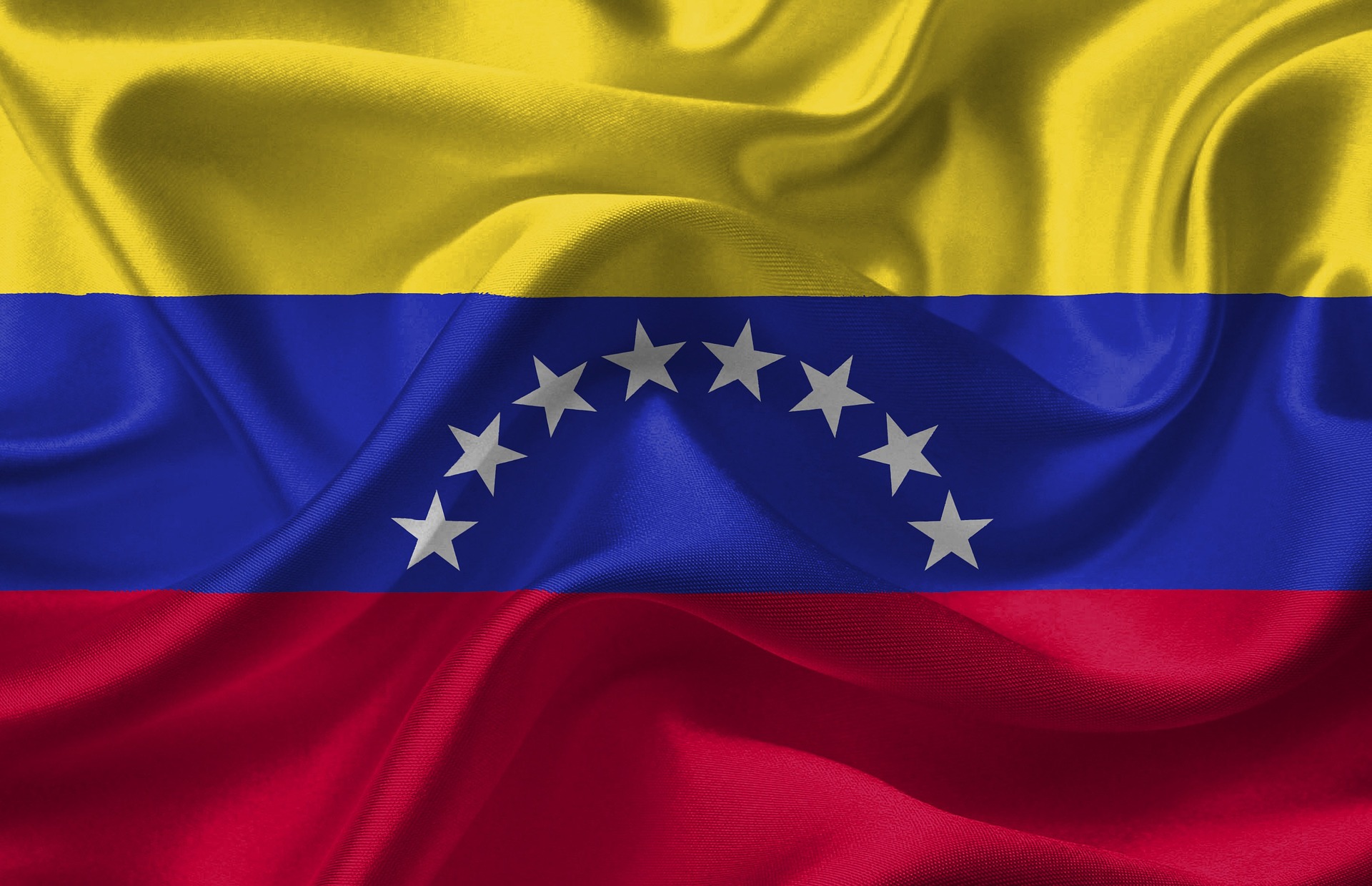 ベネズエラのマドゥロ大統領、一部市民を対象にペトロのエアドロップを発表