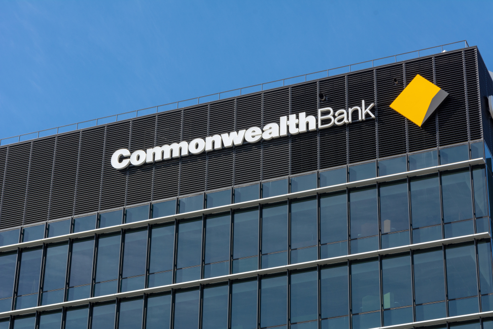 コモンウェルス銀行最高財務責任者が辞任し、EOSの最高執行責任者に就任する