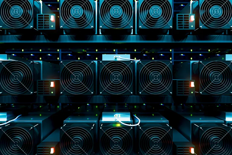 Fundstrat社はマイニングが2019年にビットコインの価格を400万円まで押し上げると予想
