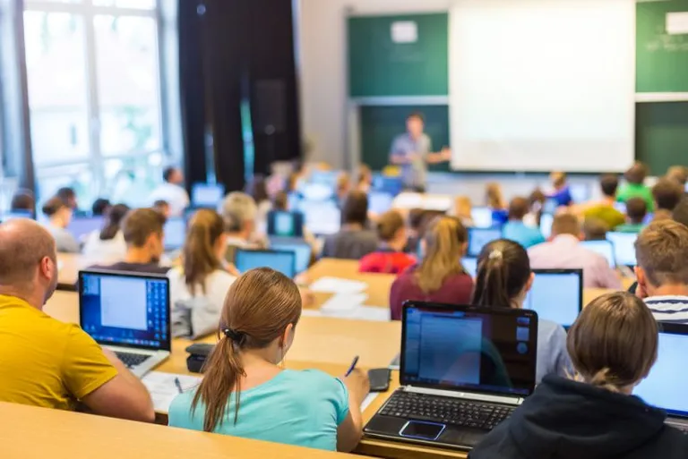 会津大学、ブロックチェーンについて学ぶ授業を10月開講