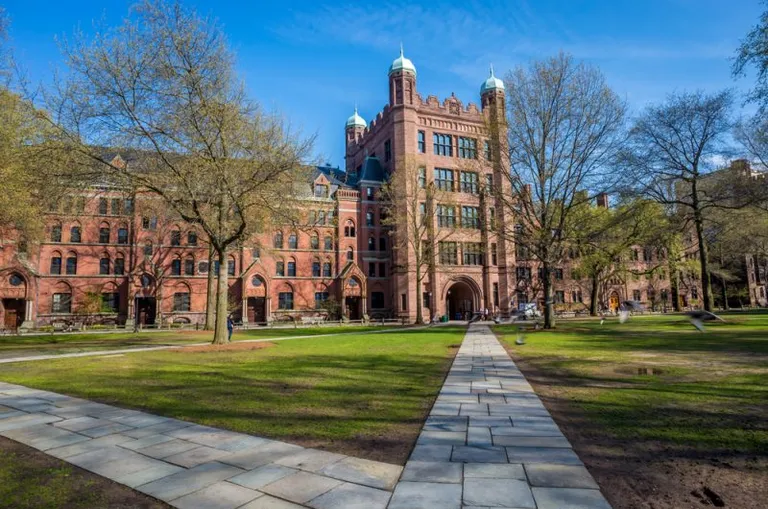 米イェール大学、コインベースらが設立したクリプトファンドに投資か