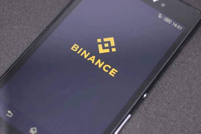 Binance(バイナンス)、一部東ヨーロッパユーザーのアカウントを閉鎖か