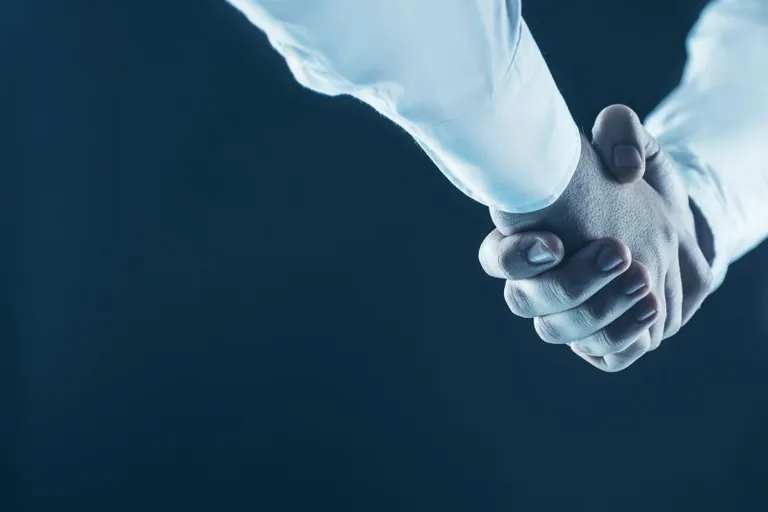 セレスとXthetaが資本提携、仮想通貨取次サービスの提供目指す