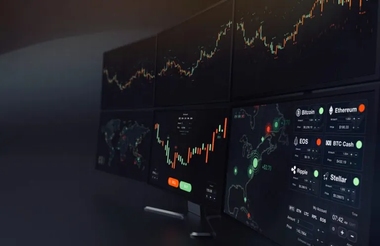【2019年版】世界中の著名人、機関が行った2018年の仮想通貨価格の予想を答え合わせ!結果は〇〇なことに...!?