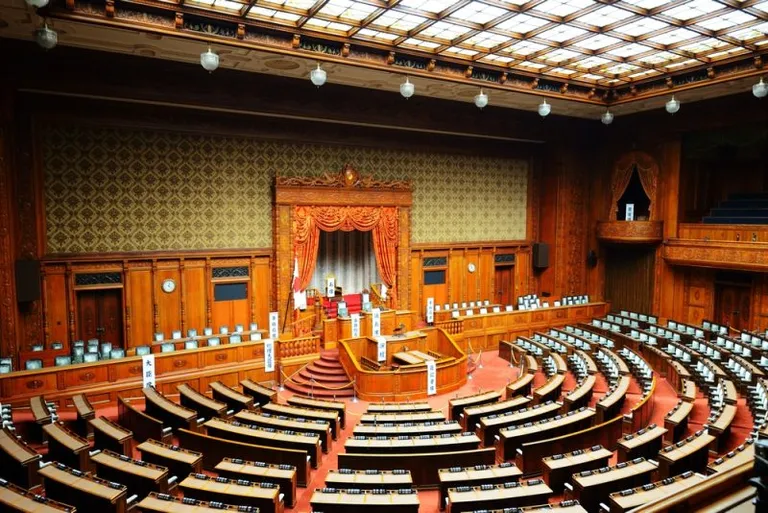 安倍総理が仮想通貨について国会で言及「仮想通貨は暗号資産と呼ぶ」「大きな可能性がある」