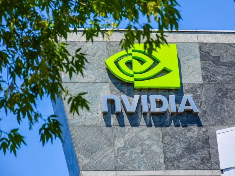 ソフトバンクがマイニング機器製造のNVIDIA社の株(約3980億円分)を全て売却したことを発表