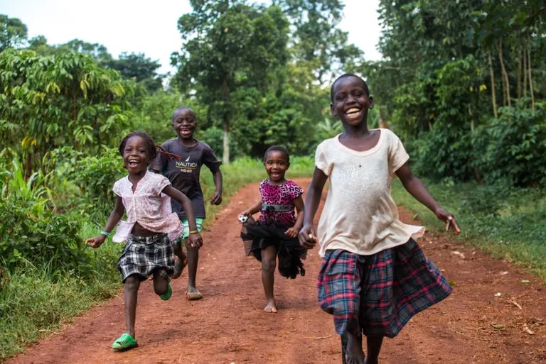 Binance Charity Foundationがウガンダの子どもに昼食を提供するプログラムの拡大を発表
