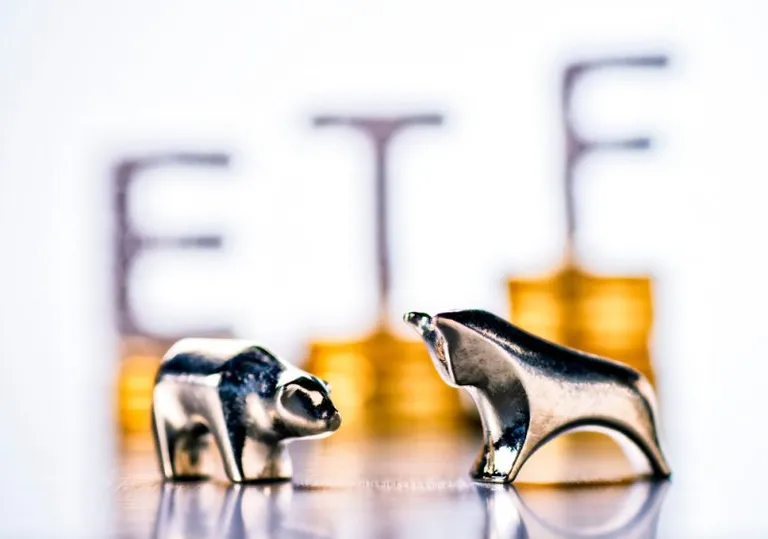 VanEckとSolidXがヘッジファンドや銀行などの機関投資家のみに、ビットコインETFを限定販売を計画か