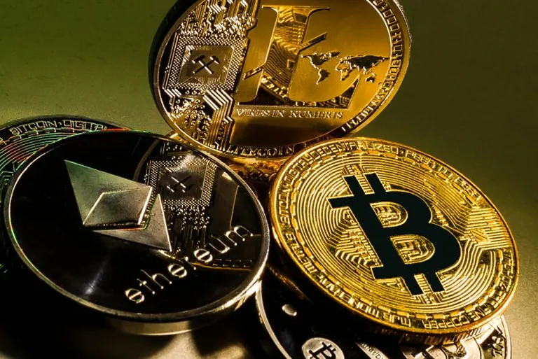約1千万円相当をだまし取った仮想通貨詐欺師らが逮捕　立件は全国初