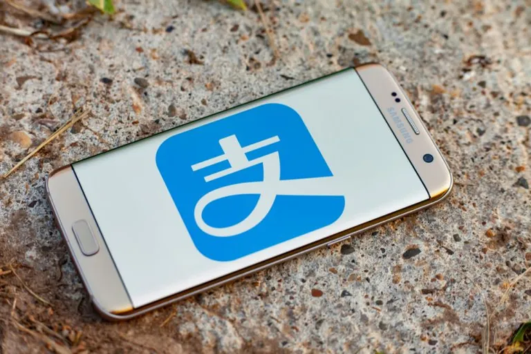 AliPayはBinance提供のP2P取引利用した場合、Alipay関連サービスの利用を停止するとツイート