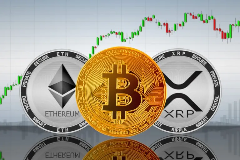 主要アルトコイン $XRP , $ETH が大幅な価格上昇、ロックやエアドロップから起こるホールドインセンティブが原因か