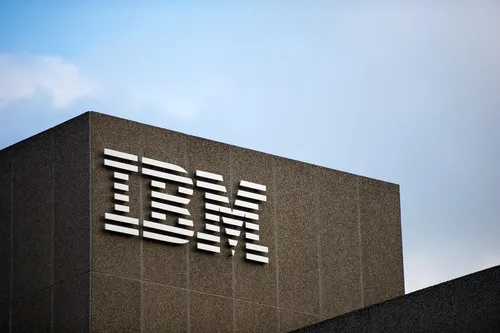 岩手銀行が電子契約実証実験にIBM社のブロックチェーンを利用