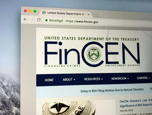 FinCENが暗号資産ウォレットに関する新たな規制を発表、CoinbaseやKrakenからは反発の声も