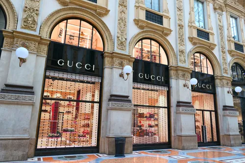 Gucci他高級ファッションブランドがNFT販売を検討中