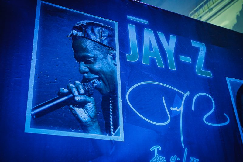 Sotheby’s Jay-Zの記念NFTオークションを開催中、Decentralandでも展示される