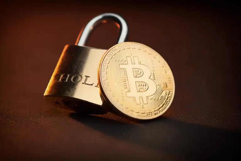 仮想通貨のハッキングとは？手口や実際の事件、対策方法を紹介