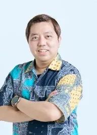 西出飛鳥氏