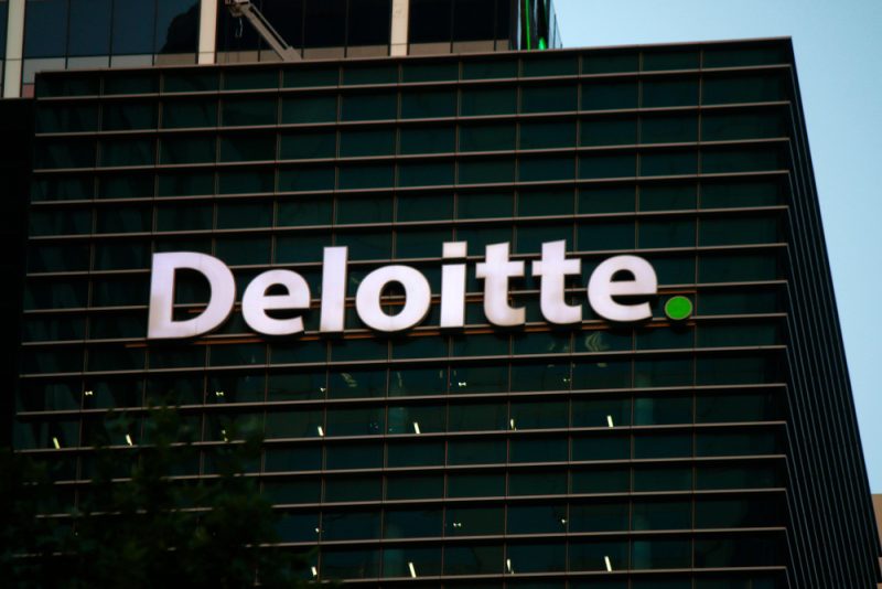 デロイト（Deloitte）、暗号資産データプラットフォームと提携｜資金追跡のサポートへ