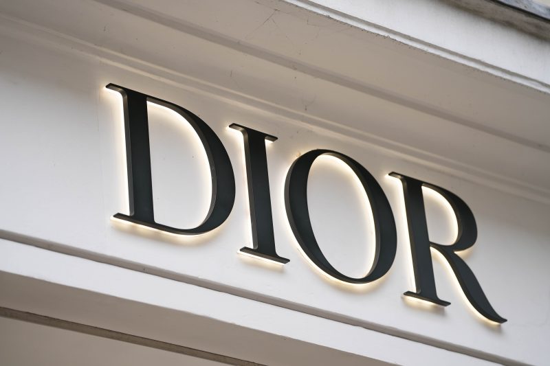 Dior（ディオール）フィジタルスニーカー、一部サイズ売り切れ