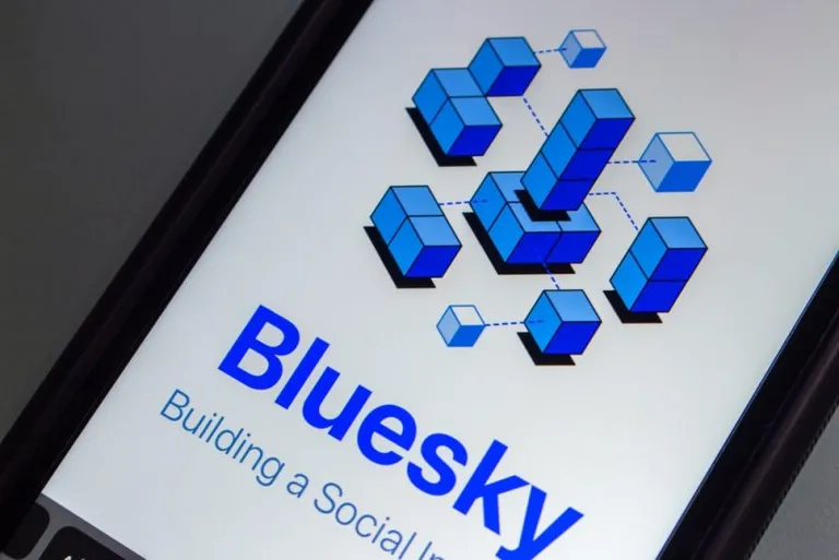 Twitter支援の分散型ソーシャルメディア「Bluesky」、約12億円を調達