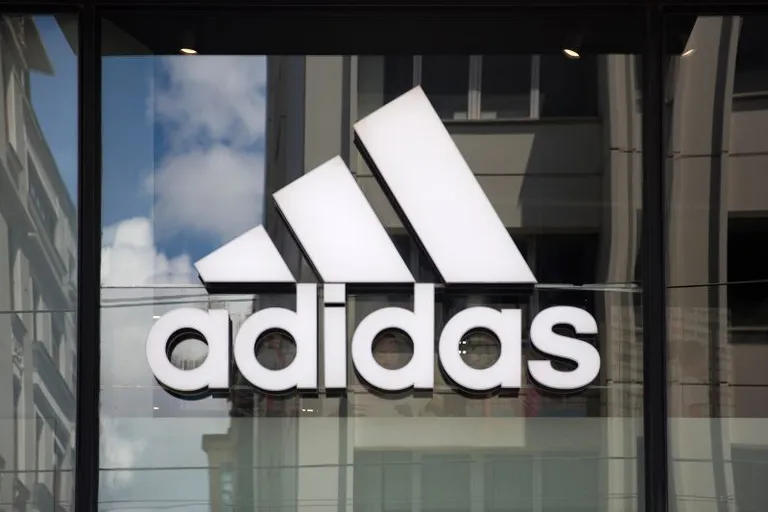 adidas公式アプリ「CONFIRMED」、NFTウォレット接続に対応