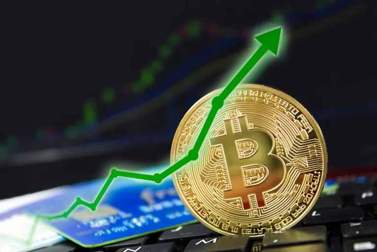 ビットコインが460万円を突破｜1ヶ月で17%上昇