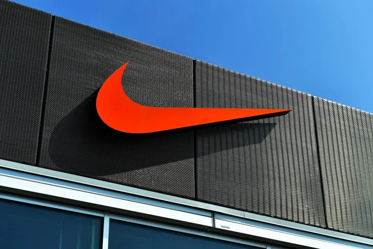 NIKE「.SWOOSH」が新アパレル「TINAJ Tee」を11月29日に発売