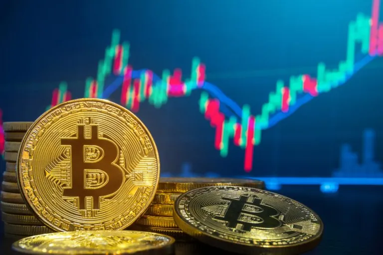 ビットコイン、再び急騰｜2,000ドル上昇で43,000ドル突破