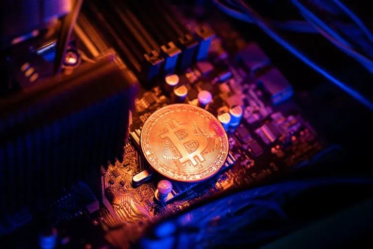 ビットコインマイニングのRiot Platforms社が最新業績を公開｜約35億円分の採掘に成功