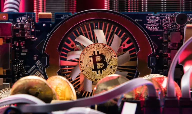 ビットコインマイニング大手、昨年の採掘総量は12,852 BTCに