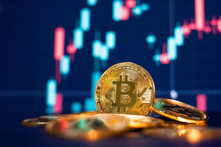 ビットコインの週末取引量、過去最低｜ETFの影響か
