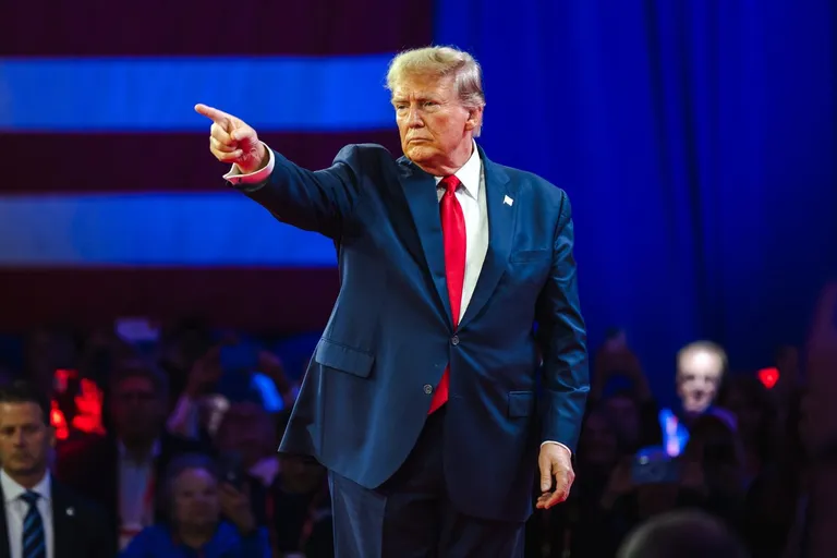 トランプ氏、ビットコインマイニングに意欲「残りのビットコインは全てアメリカ製にしたい」