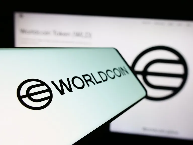 Worldcoin、スペインでの活動を一時停止へ