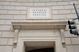 IRS、仮想通貨ブローカー向け税務フォームを更新｜ウォレットアドレスの要求を削除か