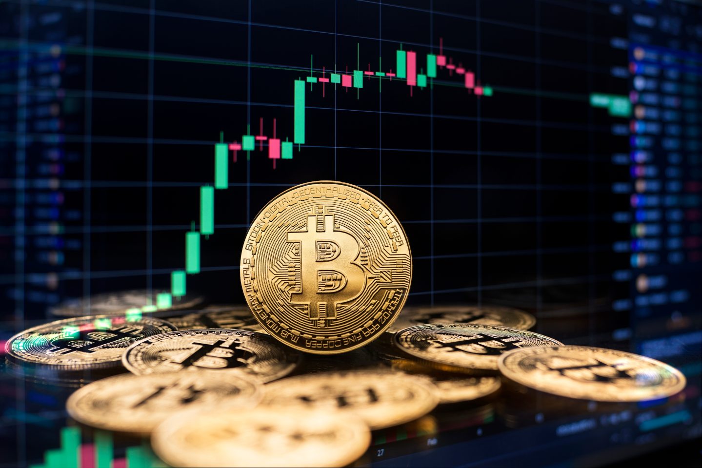 ビットコイン価格、大幅反発で60,000ドル台に回復