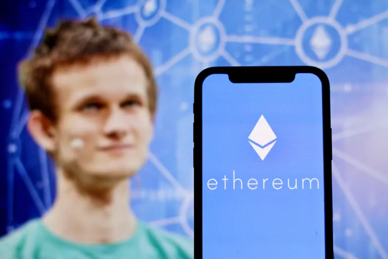 ヴィタリック氏が428ETHを売却、2月以降の売却額は24億円に