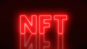 NFT市場、8月も低迷｜販売ボリューム4割減も一部コレクションは成長