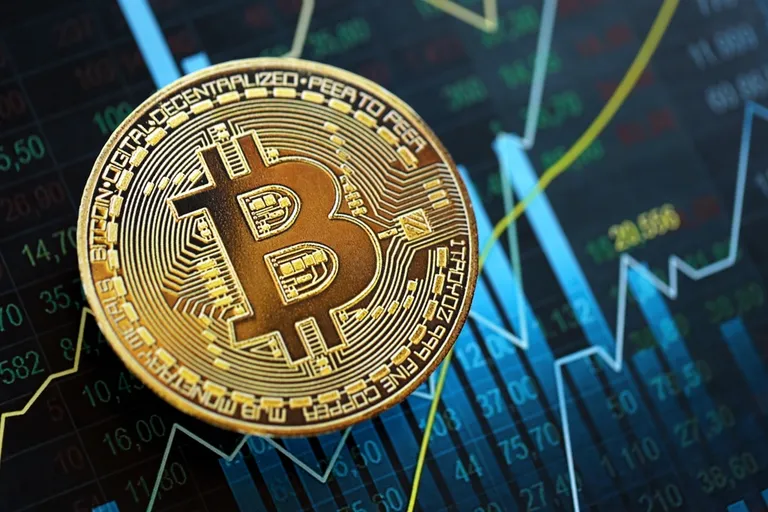 90億ドルの売りに耐えたビットコイン、今後の展開に注目