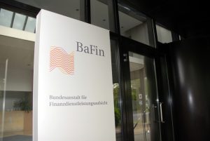 ドイツ規制当局BaFin、USDeトークン新規事業を停止｜資産準備金の凍結措置も