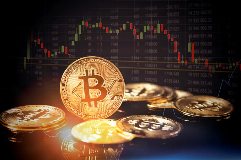 仮想通貨市場は安定、一部アルトコインで強い値動き|ECB総裁講演と米PCEに注目