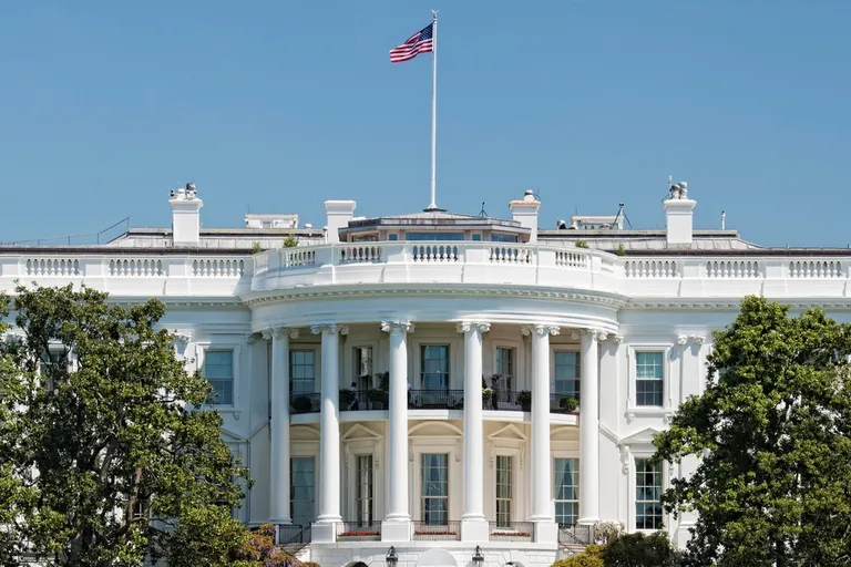 トランプ政権、DeFiプロジェクトの情報開示規則に反対表明