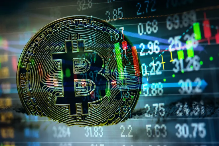 揺れ動く世界経済とビットコイン、第2四半期の行方とは
