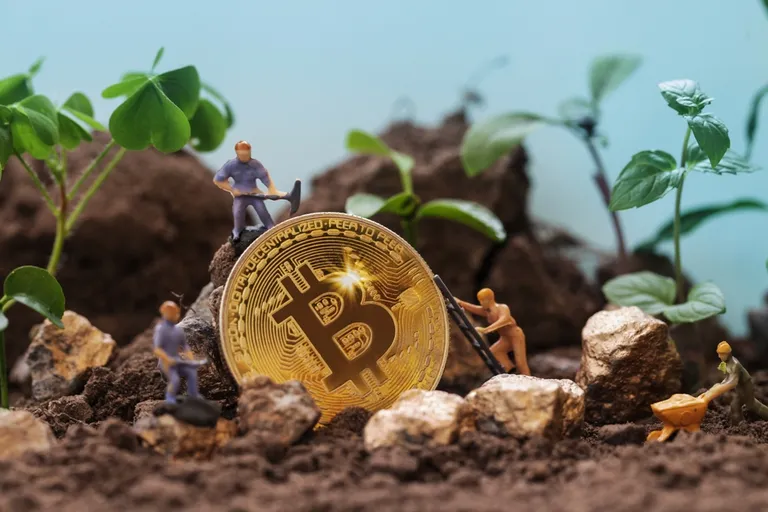 47%コスト増の衝撃|ビットコインマイニング業界を襲う厳しい現実