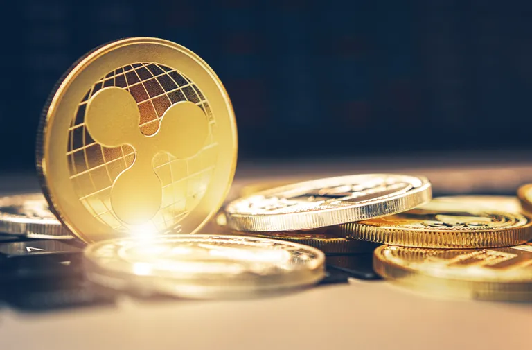 XRP/BTC、史上初のゴールデンクロス形成|今後の価格目標と注目すべきポイントを解説