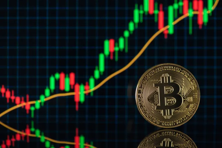 【今日の暗号資産ニュース】ビットコイン11万ドル突破で史上最高値更新|ソラナモバイル独自トークンSKRが公開