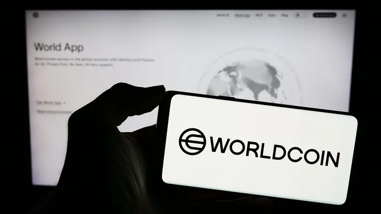 OpenAI創設者の暗号資産プロジェクト「World」、1億3500万ドルの資金調達へ